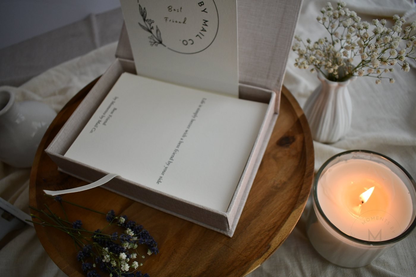 Best Friend prompt card beside the keepsake box.