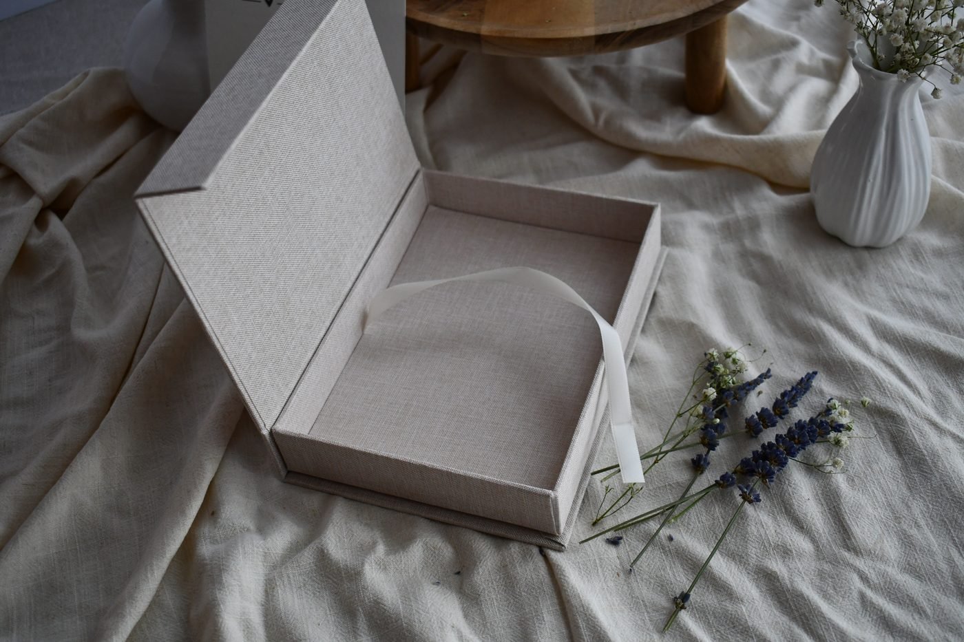 Memory Box arranged with notes and preserved memory pieces.